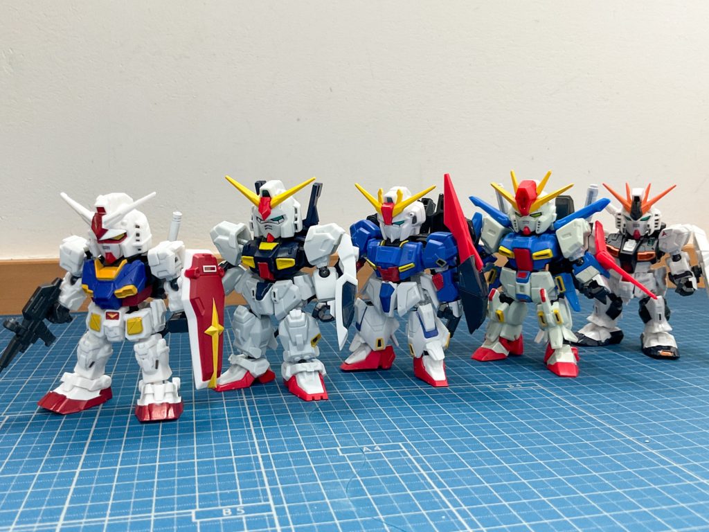 　ガンダム(VOL.1)、ガンダムMk-II(VOL.9)、Zガンダム(VOL.9)、ZZガンダム(VOL.10)、νガンダム(SP=VOL.2の色変え)です。