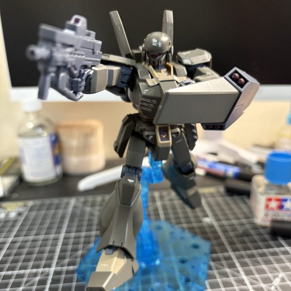 ジェガンD型（護衛仕様）