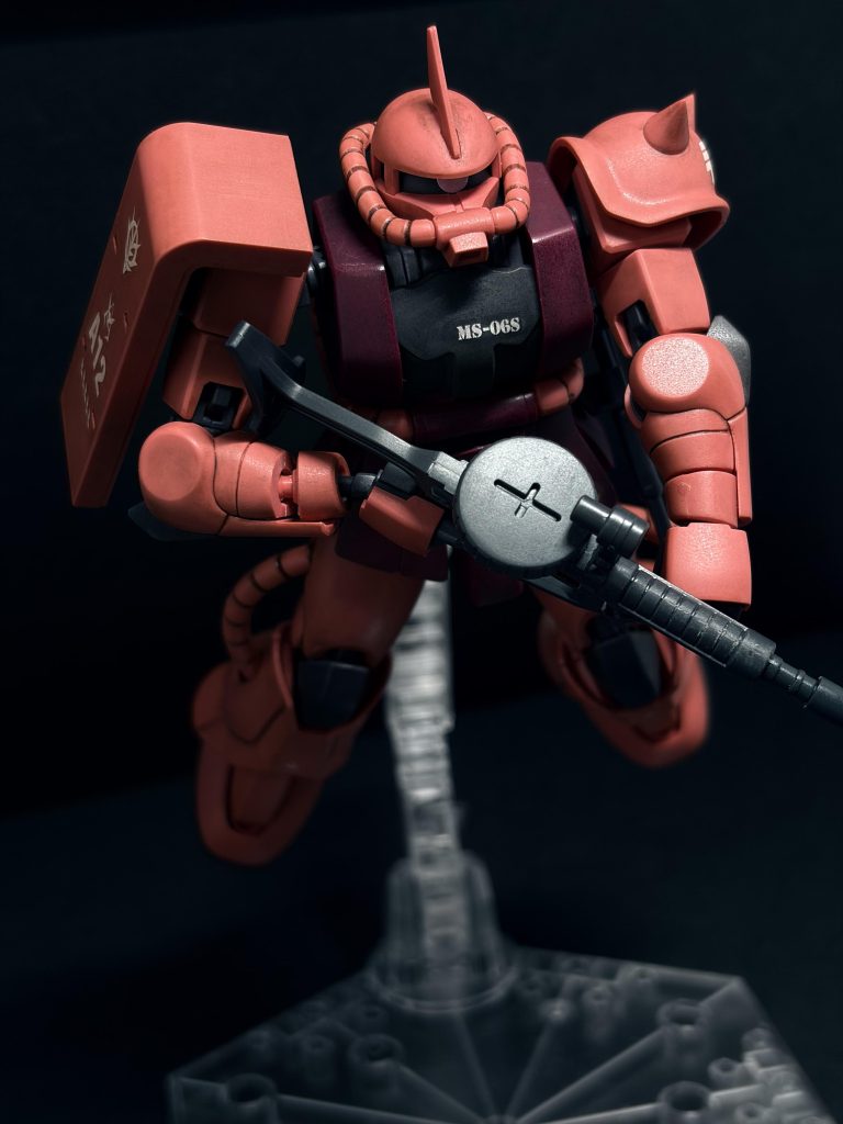 このアングル好きです。あおりで撮ると強そうに見えますね。