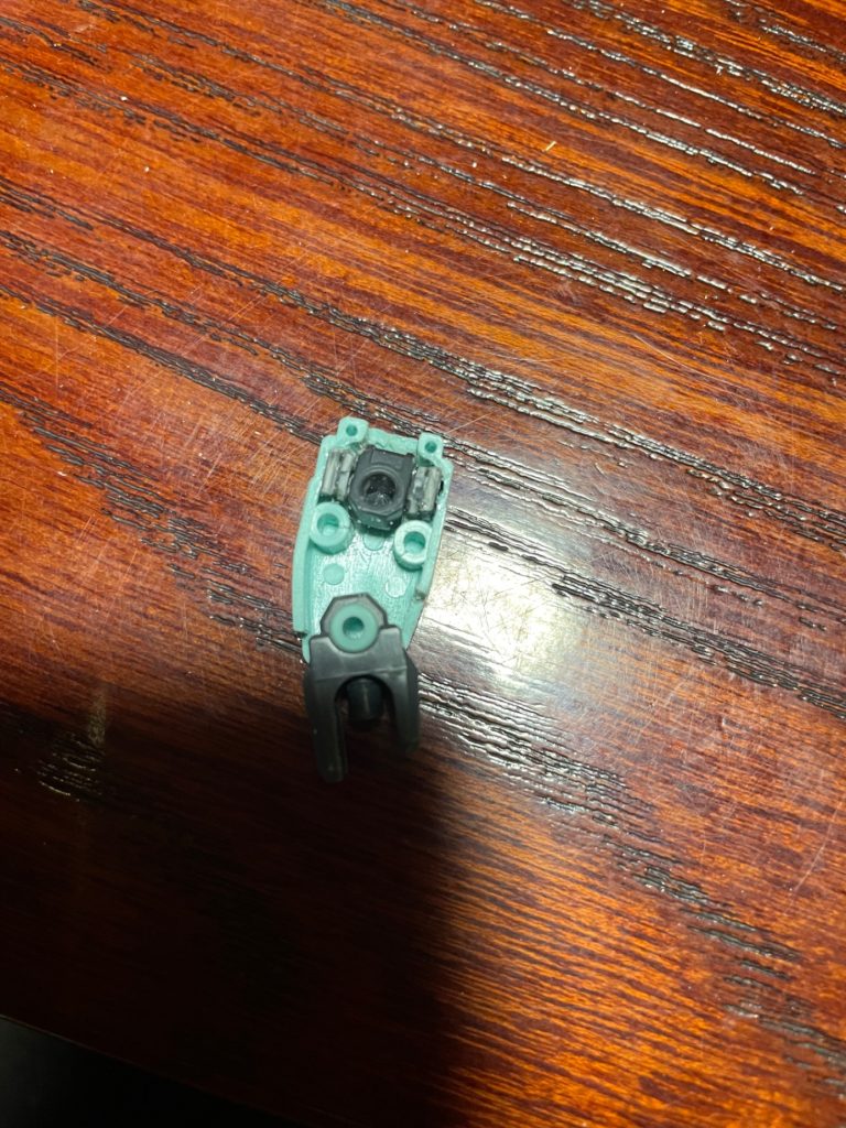こちらはプラ板に3mm穴あけて接着してみました！&nbsp;