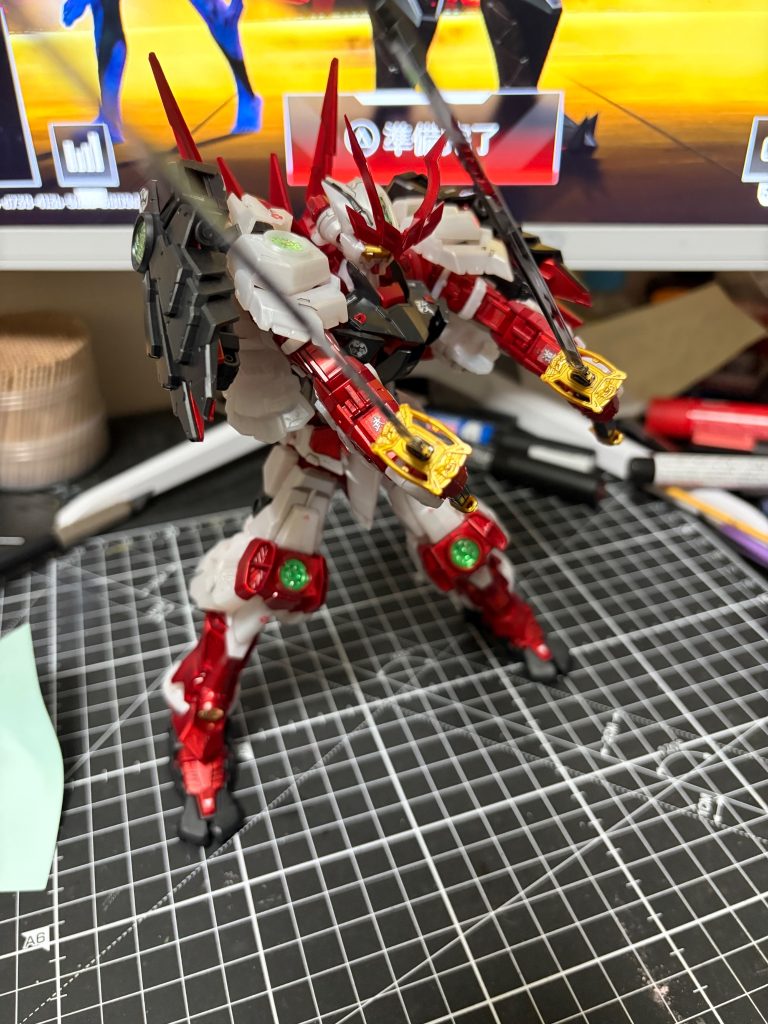 戦国アストレイ頑駄無 [メタリック]–4枚目/制作者：BERLIOZ