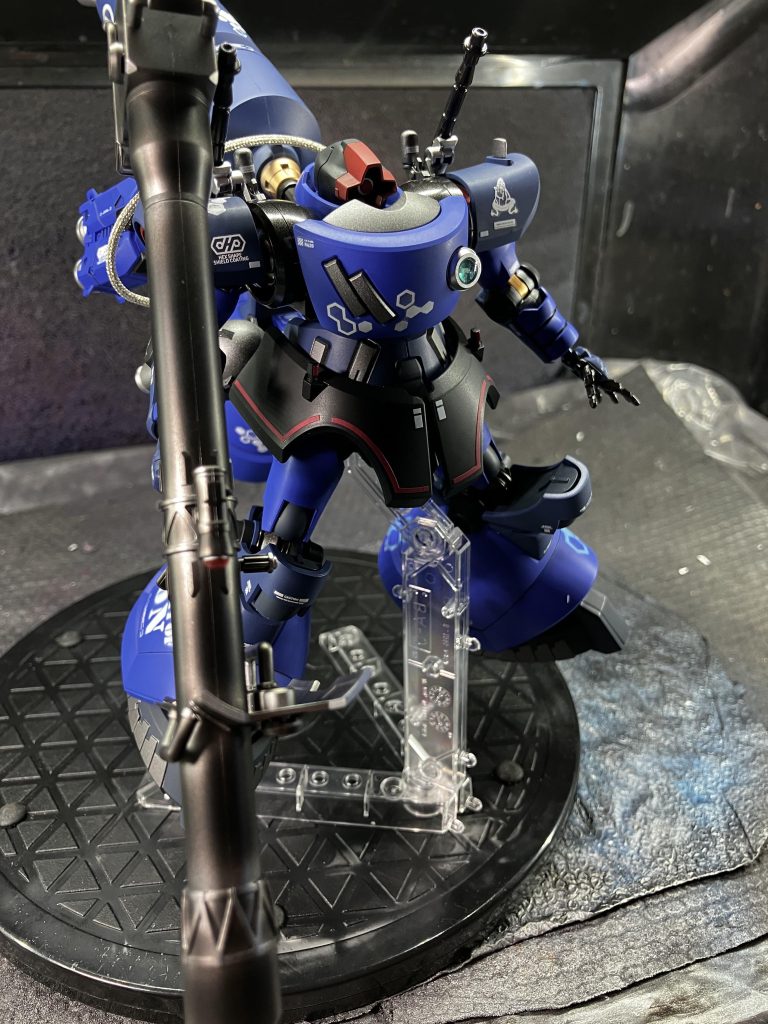 バズーカ弾頭の速度を超える事はできないが弾頭に誘導性を持たせる事ができる為、ラケーテンからのサーベルコンボがしやすくなった。