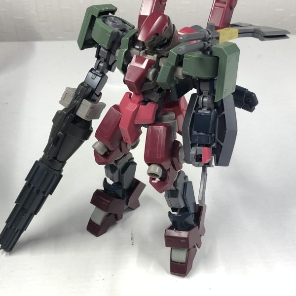 他の子が完成してから手を加えていく予定の子です。鉄血の世界観なら、こういう機体があってもおかしくないよなぁ、というミキシングをしてみます。（2枚目）