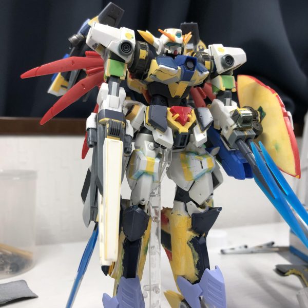 アニメ放送されているオルタナティブ作品の要素を全て入れてGバウンサーを改造しています。Gバウンサー自体のパーツも、ポリキャップ以外は全て手を加えて加工する予定のため、原型はほぼ残らないかな、と予想しています。完成予定は、早くて2026年4月下旬を考えています。（6枚目）