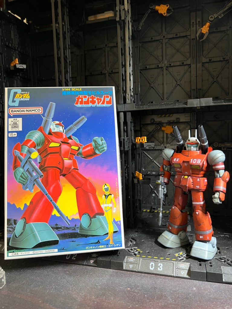 パッケージと一緒に。頑張ってガンダムとガンタンクも筆塗りして揃えるぞー！