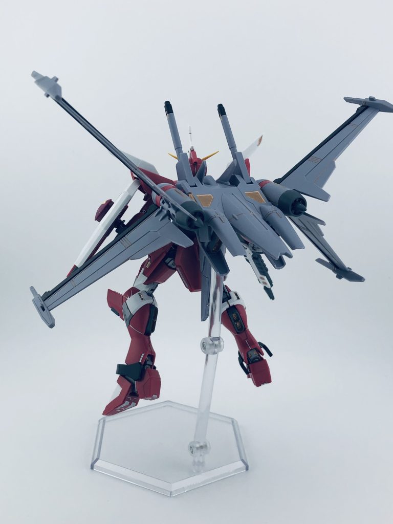 背面。このキットは肉抜きが見当たらない、組んでいて楽しいキットでした。