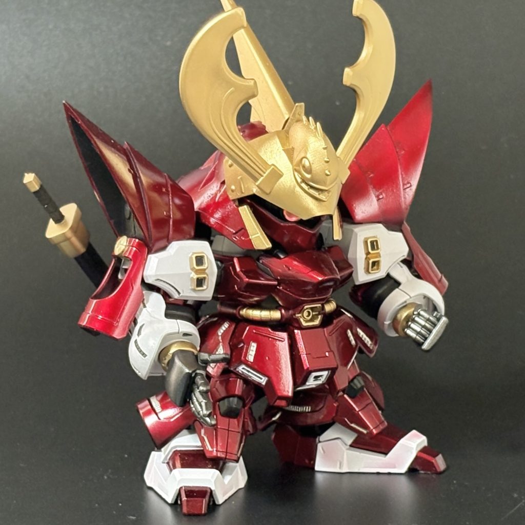 キャンディ塗装は、もう少し工程を見直したりする必要がありそうです。なかなか一筋縄ではいかないですが、今後もいろいろと試してモノにしていきたいです。ジオン系ならケンプファーとか作ってみたくなりますね。今回もご覧いただきありがとうございました^^