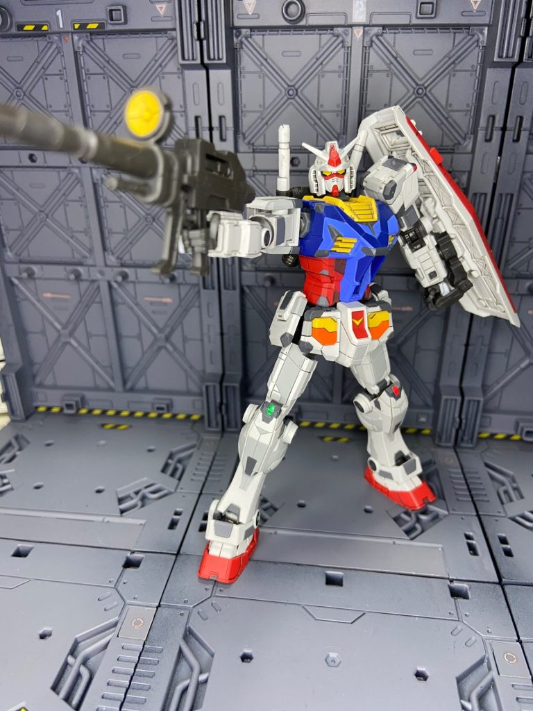 商品画像を見て部分塗装をしました(地獄のマスキング作業でした)