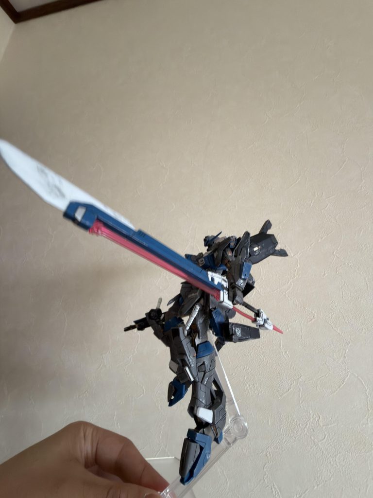 ビームサーベル追加と柄の終わりをゴツくしたシュベルトゲベール。