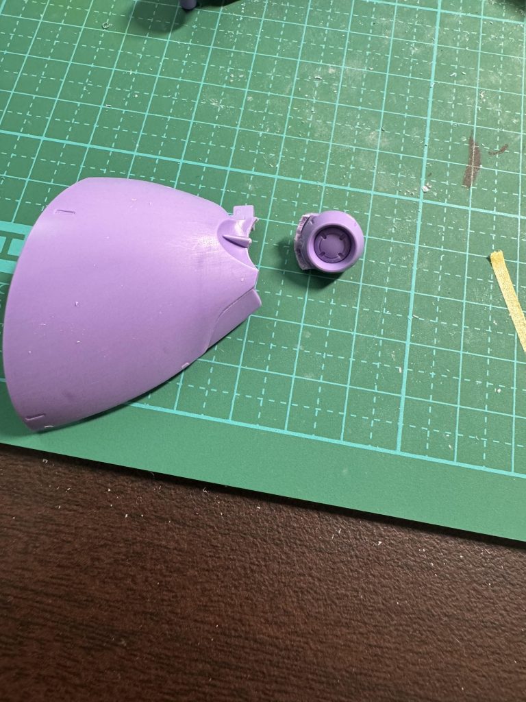 脚部の後ハメでエナメル割りを行いました。綺麗に割れましたが、怖いのであまり使いたくない手法ですね。