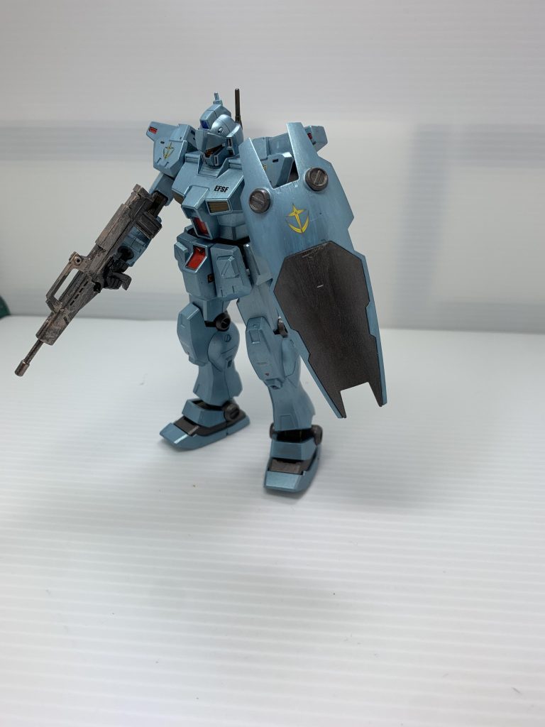 バニング大尉機です。バニング大尉って見た目より若いんだよね。まだ39歳。公私共に苦労したのかな？