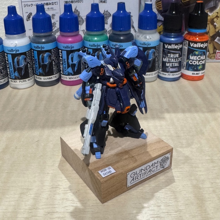 2体目ガンダムアーティファクト/サザビー｜Yorozuさんのガンプラ作品