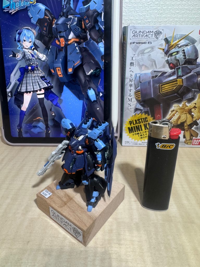 2作目もガンダムアーティファクトからサザビーのホロライブ星街すいせいカラーで仕上げました。