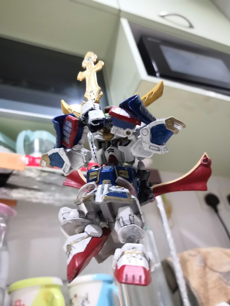 龍裝劉備ガンダム–8枚目/制作者：LUNLUN（邪道可動）