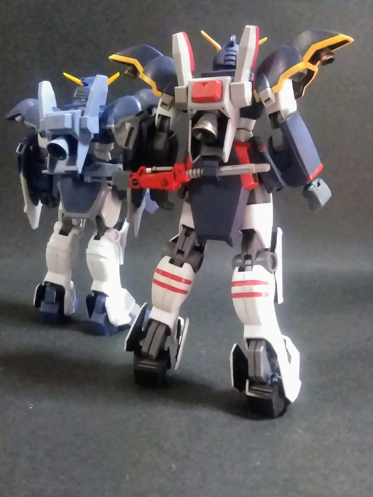 統師：さて、お疲れとは思うけど早速コノ子の分析評価をして貰いたいのだよ 😌助手A氏：アレ？このキットは『ミズカ社長』が『GUNSTA』へ入会した初期に投稿しましたよね❓なぜ今更❓❓・・・それと『旧キット 1/144 [ガンダム デスサイズ]』は比較用と、イウ事ですか❓統師：御明察🎵　まぁ、理由は企業秘密㊙️　それに旧キットはイイ機会だからジマﾝ…宣伝も兼ねてね 🤩　あと！『統師 (ﾄﾞｩｰﾁｪ)』又は『ミズチョビ』と、呼ぶように👍　助手A氏：💭あぁ⤵️もう💦面倒臭い💢💭