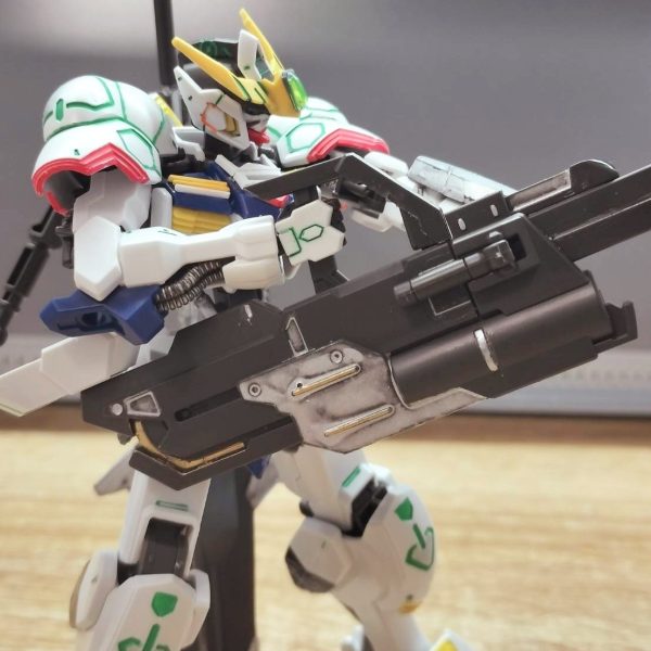異世界線バルバトス　滑空砲かレールガンで迷う