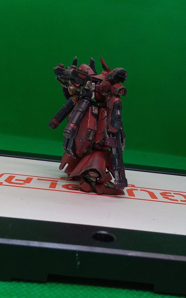 ライフルが黒一色では味気ないので少し差し色ついでにプロペラントタンクにも