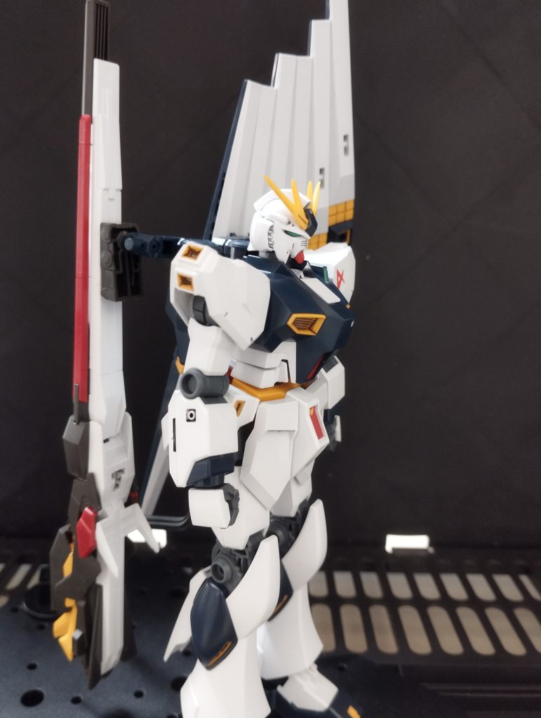福岡νガンダムをジャンク品で手に入れたので装備させてみました。