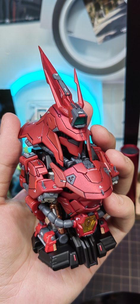 SAZABI  胸像 ガチャ