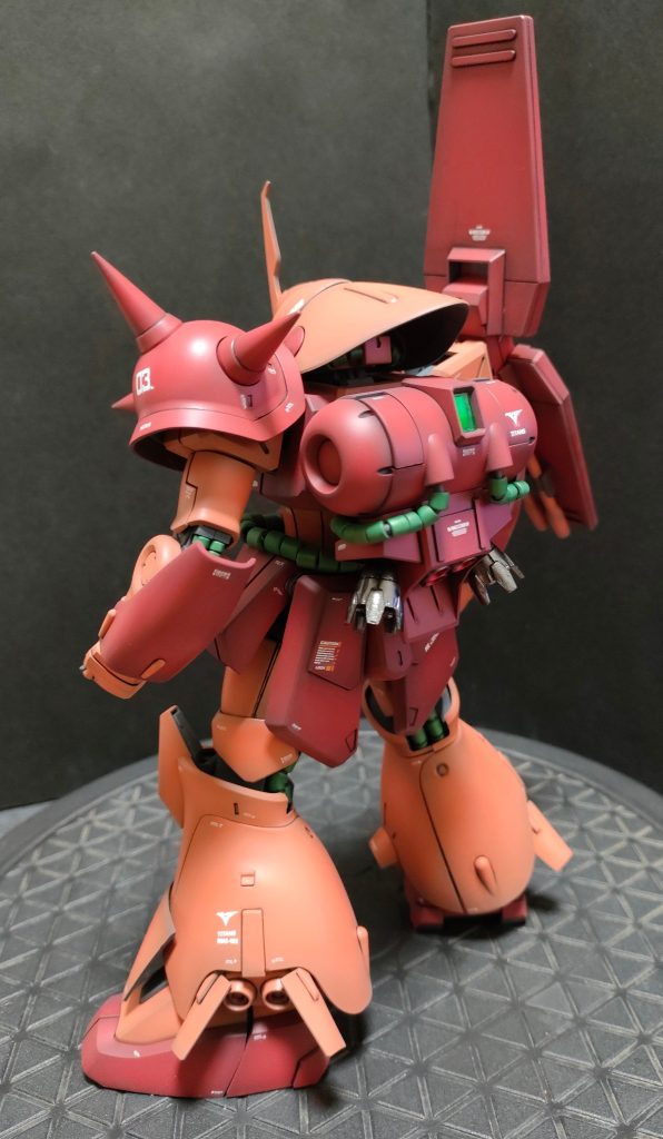 バーニアはバンダイのオプションパーツで。