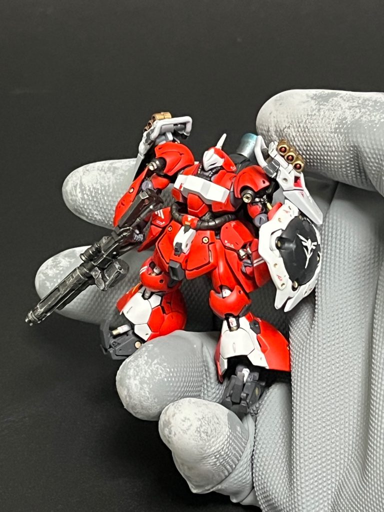 武器だけは軽くドライブラシしちゃうんですよねナゼだ？🤔ガトリングも真ん中ガッツリ合わせ目だったので、その処理がこのキットで1番難しかったかもです。
