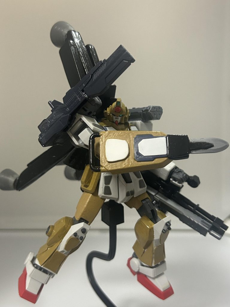 ここからはポージング。剣を構えるガンダムVanguard