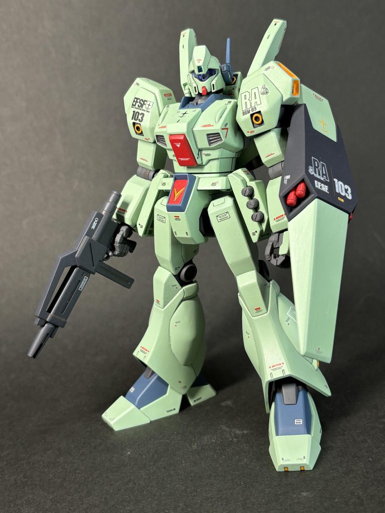 旗艦ラーカイラム、ロンドベル隊所属。