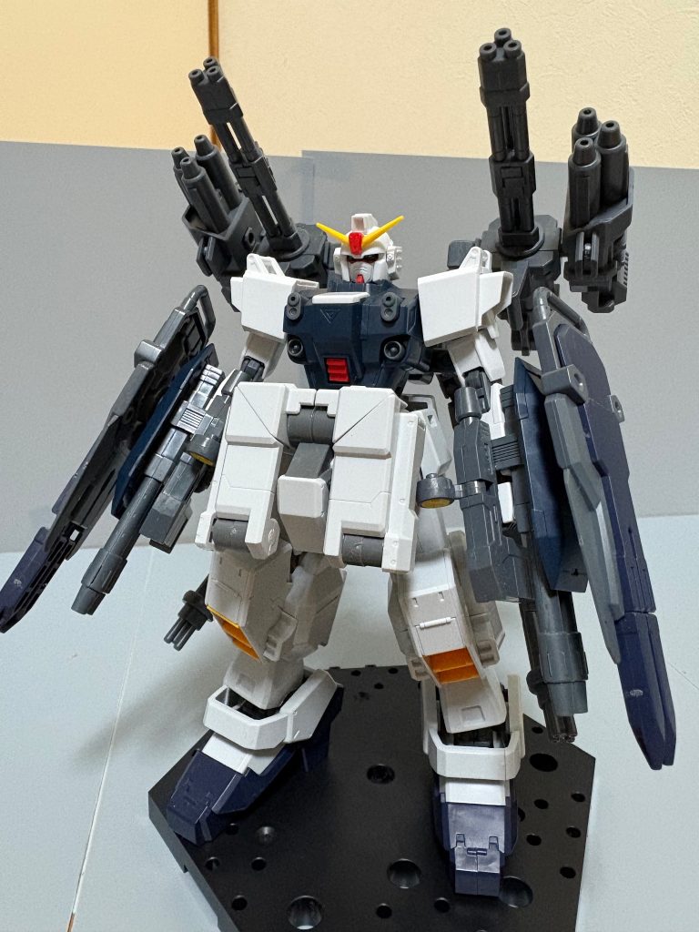 フルアーマー・ブルーディスティニー　3号機