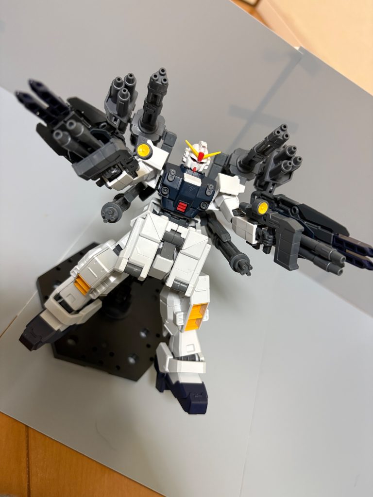 フルアーマー、重武装など好きな要素をふんだんに詰め込んだお気に入りの一作です。