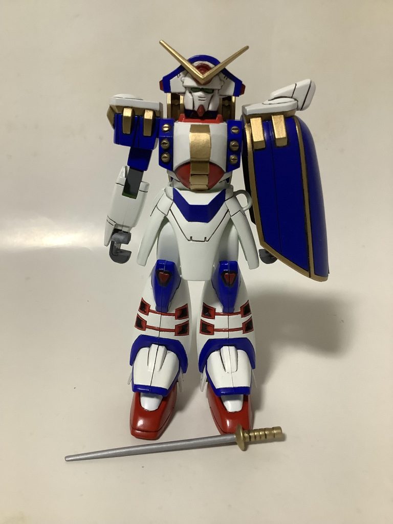 塗装剥がれが怖いので手には持たせられません…