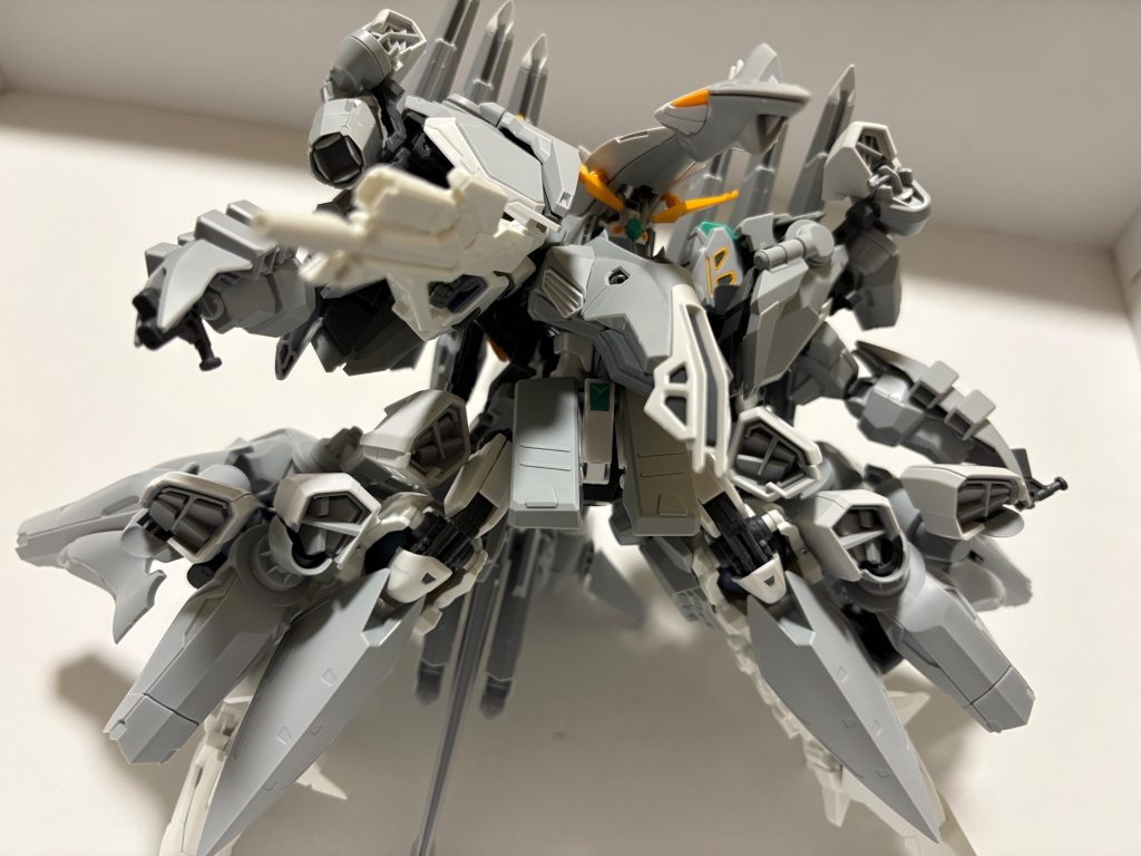 アリュゼウス〜量産型νガンダム