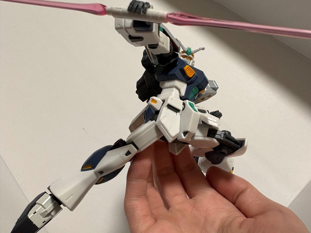 量産型νガンダムにも両サーベル機能があっていいはず…