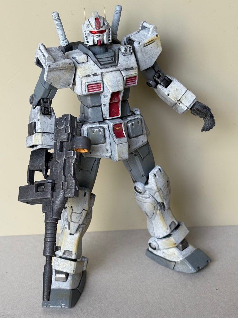 頭部はmsd局地型ガンダムの頭部です．サングラスタイプのやつです！