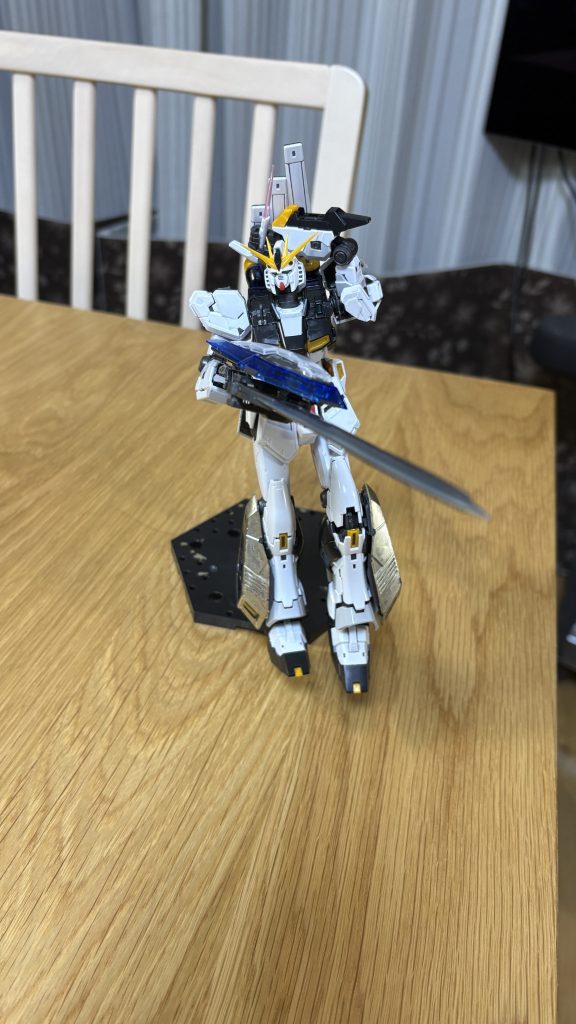 rgνガンダム gnソード–2枚目/制作者：ニール・ディランディ