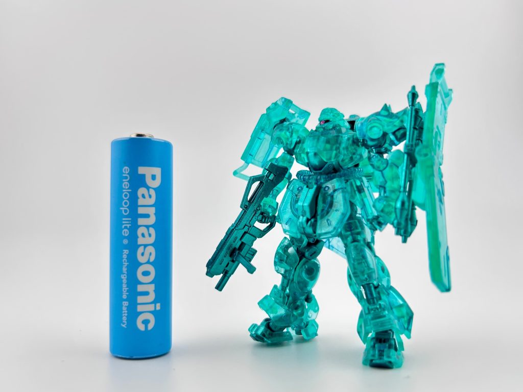 フロントアーマーの組み立てにだいぶ手こずりました…