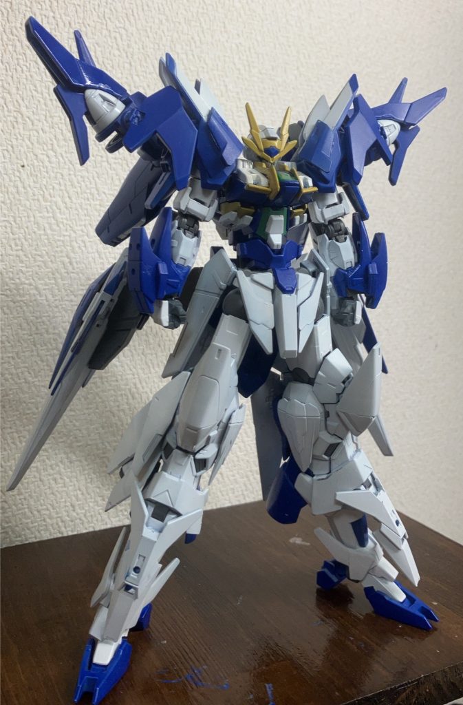 少し弄っていたらシルエットがダブルオースカイになってました