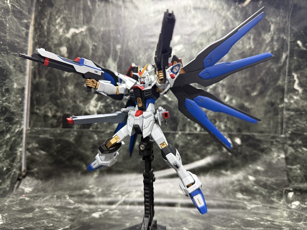 レールガンは以前製作したスクラッチ物です。