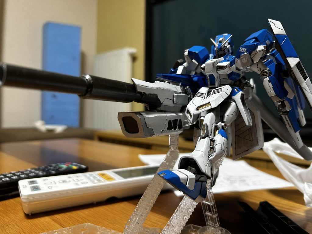 ハイパーメガバズーカランチャーは自作しました。メタルビルドのデザインを参考にしてます。