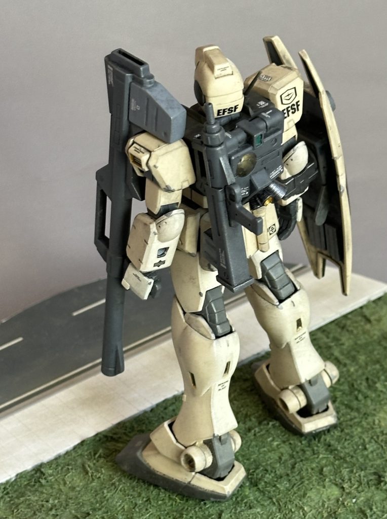 マシンガンはバックパックにマウントしています。ネオジム磁石で着脱可能です。&nbsp;