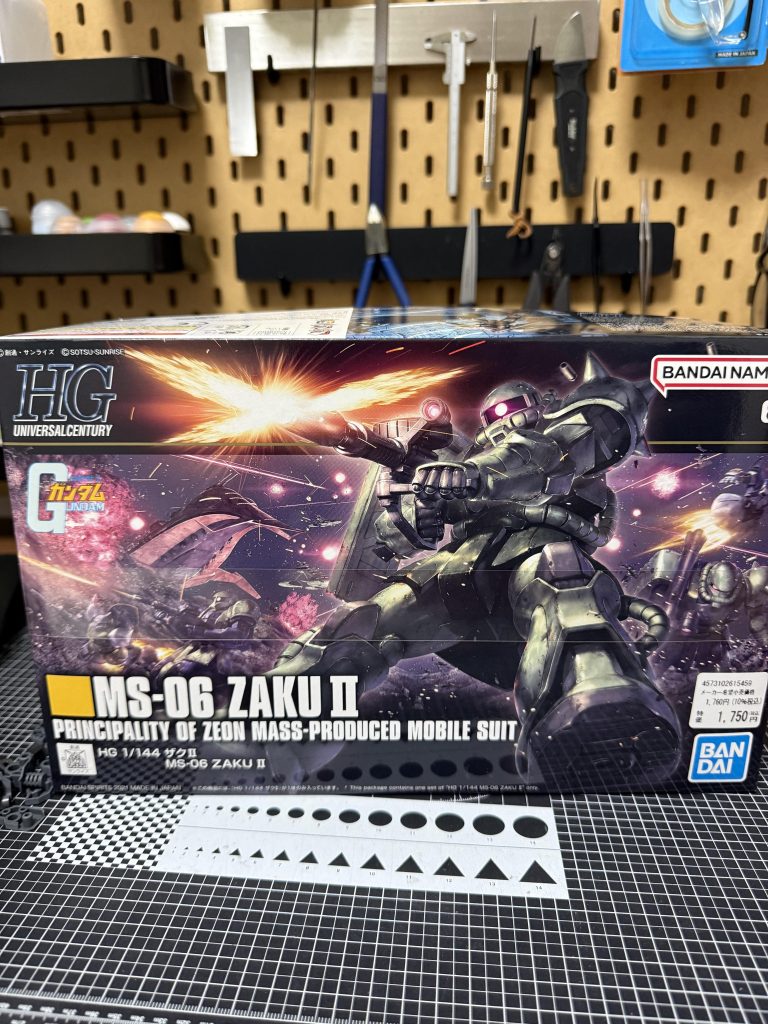 作品名：ザク買えました^o^<p>ライトニング2さんの投稿見て製作したくなっちゃいました ^o^ またまた自分もかっこよく作れると勘違い発動です（笑） これもバシャーの練習しよかな^o^</p>
