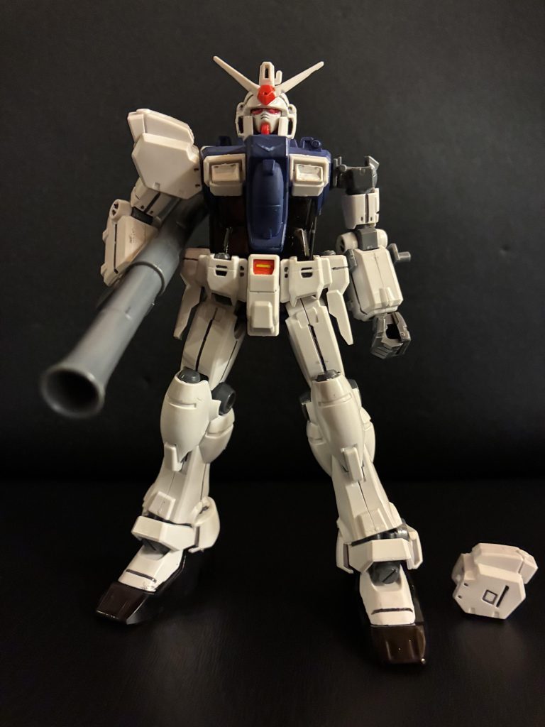 試験機といえば赤と白ですがよくあるパターンなので変えてみました。