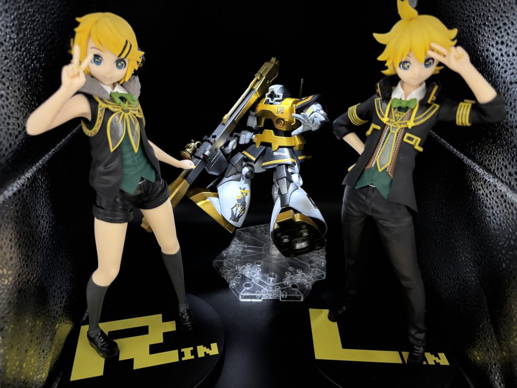 このためにわざわざリンレンのフィギュア買ってきましたwそしてビームバズーカ重すぎて腕が下がる…。