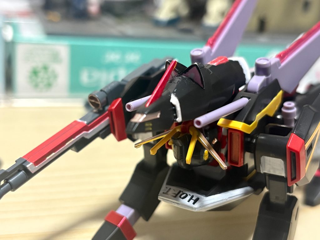 ケモミミはメガミデバイスのソルジャーから持ってきてピンバイスで穴を開け、接着しました、