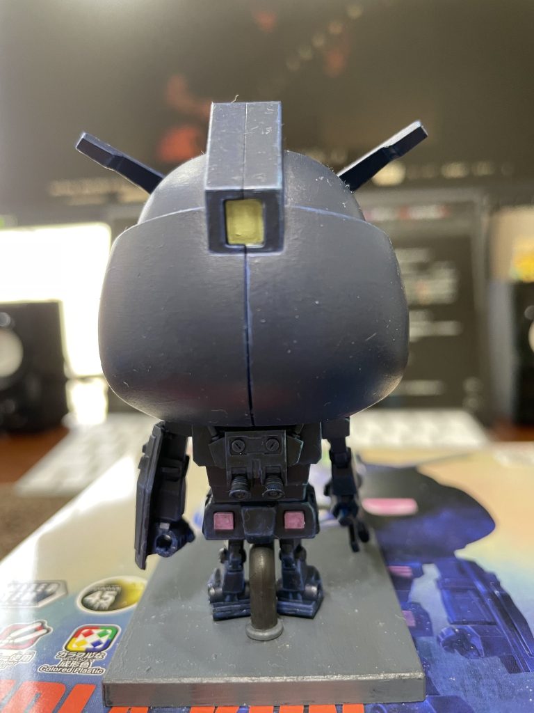 背面