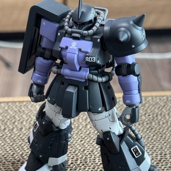 HG高機動型ザクⅡ 黒い三連星