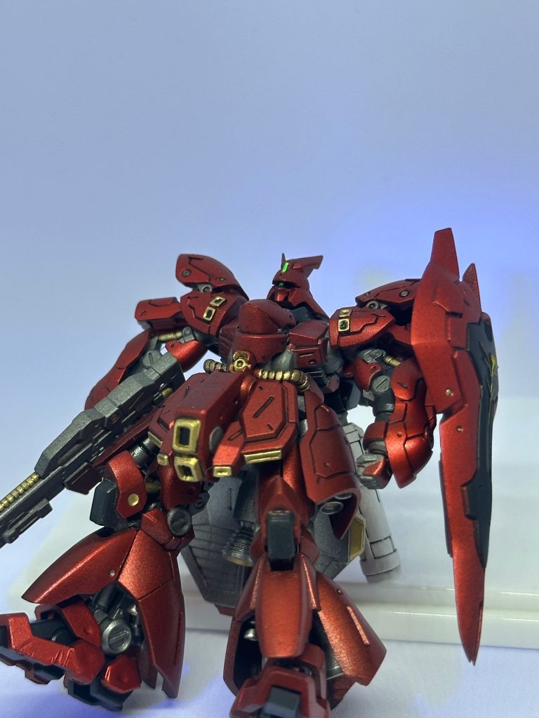 目もしっかり塗装したんですが奥にありすぎて目立たない(gundam-kao9)