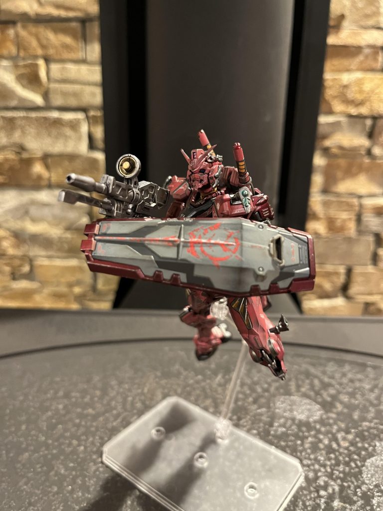 ここからは各種ポージング♡ まずはビームライフルでポージング!