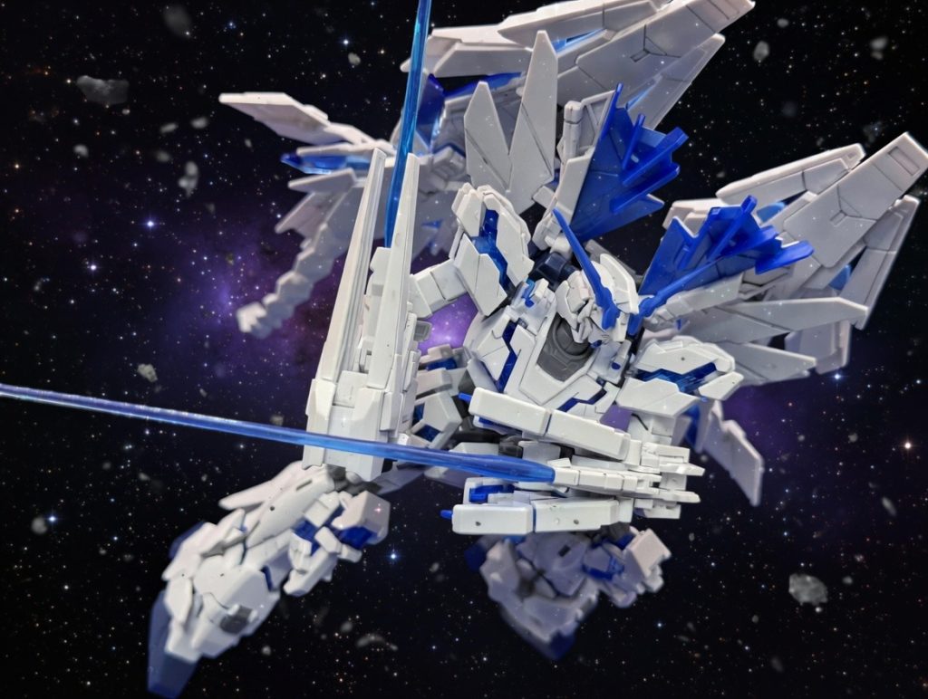 そしてビームトンファー状態アームドアーマーのせいで右手は前方に出せないのでこんな感じで