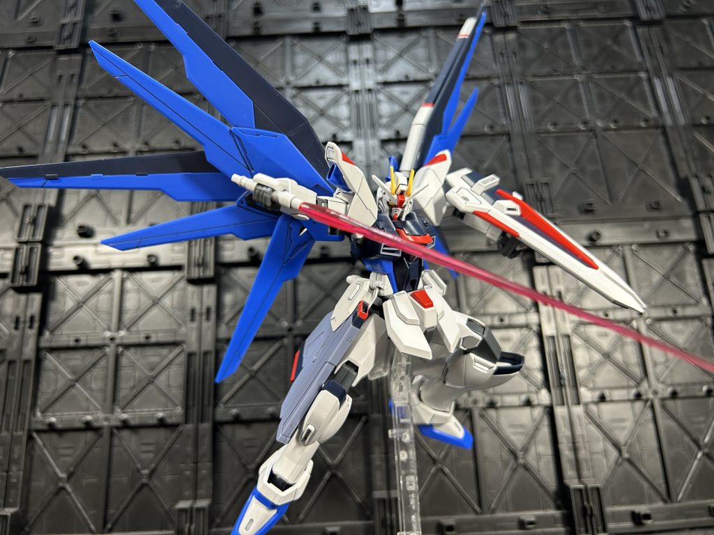 作品名：ガンプラやんの自由だああああああ<p>お久しぶりです 久しぶりの 最近は暖かくなり🏍️ばっかです ペース落ちてますけどマイペースに upしてきますよろしくお願いします フリーダムガンダムの魅力は、 ハイマットフルバーストとか 舞い降りる剣だけじゃないのを教え [&hellip;]</p>
