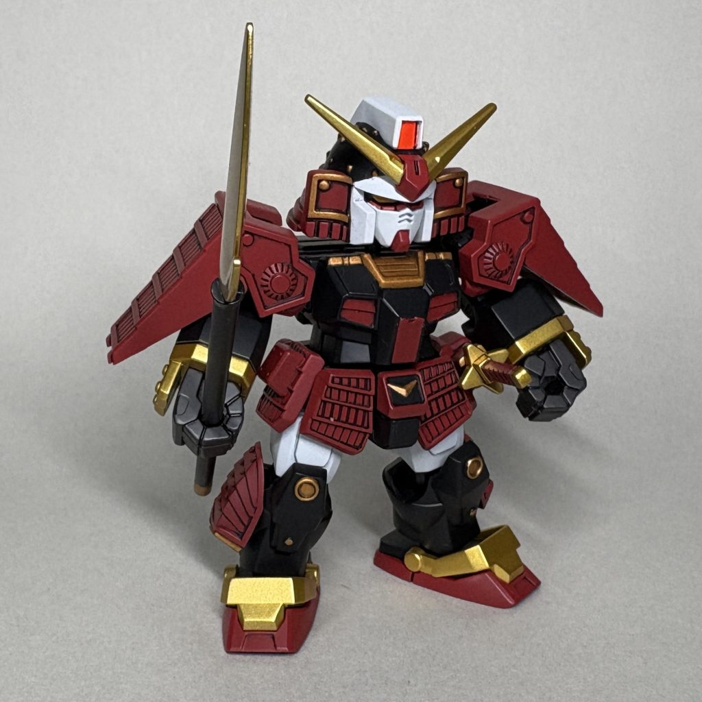 ブロックロスは発売直後から気になっていたシリーズです。割高に感じて今まで手を出しませんでしたが、割引されていたので購入しました。全塗装して良い雰囲気になったので、このシリーズを応援したくなり投稿しました。